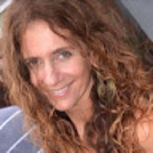 Meet your Posher, Charissa